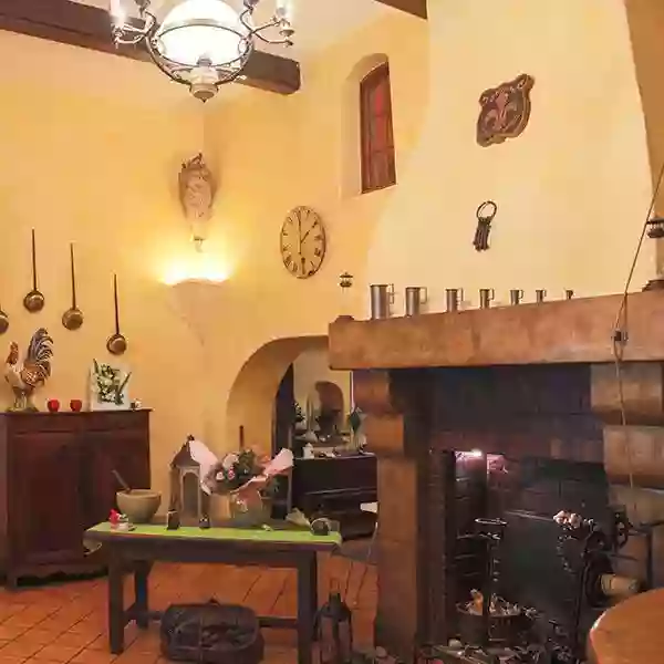 Le Restaurant - Le Moulin de la Sambuc - Saint-Zacharie - restaurant Traditionnel SAINT-ZACHARIE